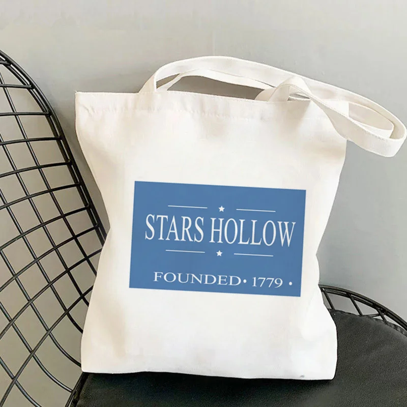 2021 Shopper Stars Hollow Gilmore Girls Printed Tote Bag women Harajuku shopper handbag Shoulder shopping bag Lady Canvas Bag
2021 Shopper Stars Hollow Gilmore Girls Printed Tote Bag women Harajuku shopper handbag Shoulder shopping bag Lady Canvas Bag