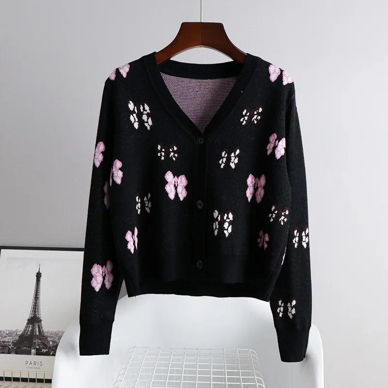 2020 Winter Sweater Women Knitted Pullover Long Sleeve Jumper Women Christmas Sweater V Neck Black Gray S M L XL
2020 Winter Sweater Women Knitted Pullover Long Sleeve Jumper Women Christmas Sweater V Neck Black Gray S M L XL