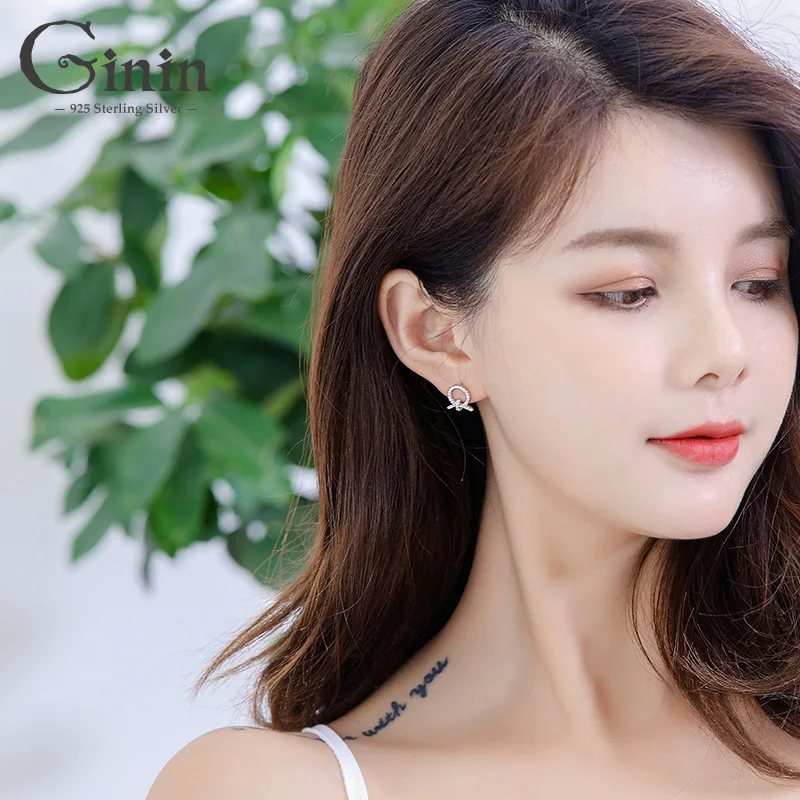 Ginin 925 Sterling Silver 2020 New Fashion Simple Circle Bowknot Full Shining Zircon Stud Earrings For Women Engagement Jewelry
Ginin 925 Sterling Silver 2020 New Fashion Simple Circle Bowknot Full Shining Zircon Stud Earrings For Women Engagement Jewelry
