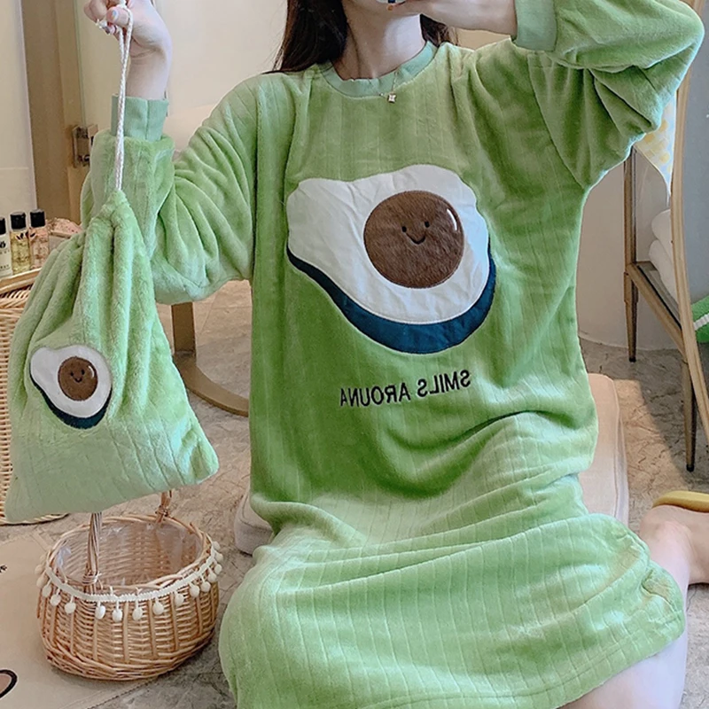 2021 Nightdress Flannel Winter Women Cartoon Keep Warm Sleepwear Nightgown Sexy Female Sleep Shirt Dress Loose Lingerie Homewear 
2021 Nightdress Flannel Winter Women Cartoon Keep Warm Sleepwear Nightgown Sexy Female Sleep Shirt Dress Loose Lingerie Homewear