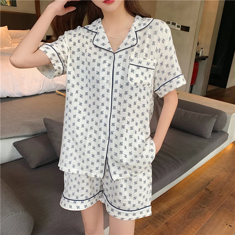 CBAFU flowers print pajama set cotton home clothes summer short sleeve sleepwear tops shorts 2 piece set homewear pijamas M639
CBAFU flowers print pajama set cotton home clothes summer short sleeve sleepwear tops shorts 2 piece set homewear pijamas M639