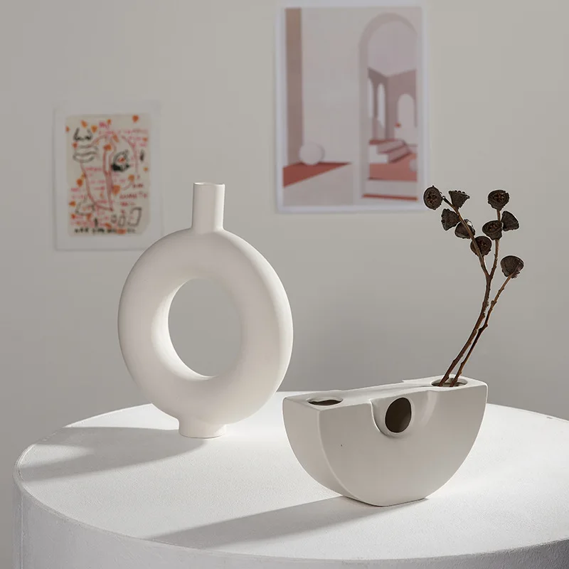 Nordic Dried Flower Vase White Ceramic Vase Home Decoration Flower Arrangement Hydroponic Cafe Studio Home Decor
Nordic Dried Flower Vase White Ceramic Vase Home Decoration Flower Arrangement Hydroponic Cafe Studio Home Decor