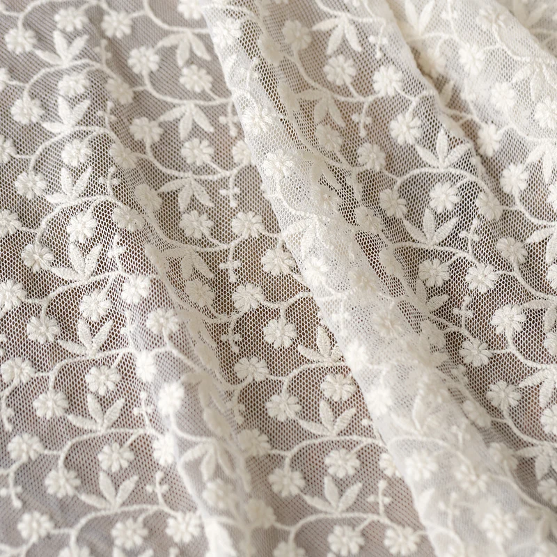 one meter High grade gauze tissu Three dimensional embroidery fabric Wedding dress, skirt, costume, handwork sewing
one meter High grade gauze tissu Three dimensional embroidery fabric Wedding dress, skirt, costume, handwork sewing