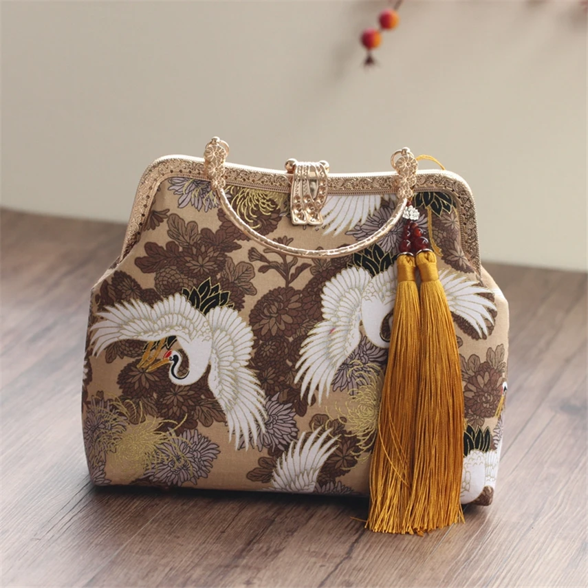 New Women Crane Embroidery Handbag Tassels Vintage Elegant Fashion Asian Traditional Style 2 Colour DIY Mini Decoration Purse
New Women Crane Embroidery Handbag Tassels Vintage Elegant Fashion Asian Traditional Style 2 Colour DIY Mini Decoration Purse