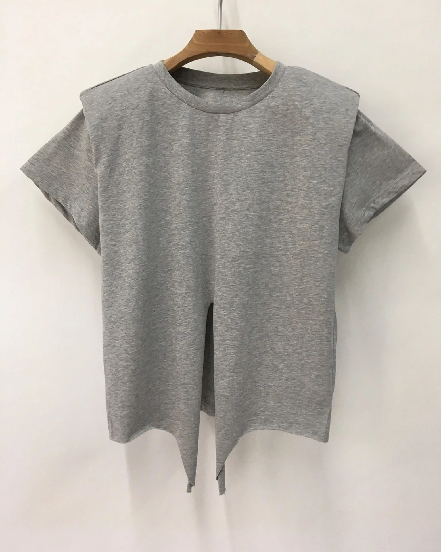 2021 New Summer Women Shoulder Pad Short Sleeve T-Shirt Tops Ladies Fashion Tee 2 Color Gdnz 2.25
2021 New Summer Women Shoulder Pad Short Sleeve T-Shirt Tops Ladies Fashion Tee 2 Color Gdnz 2.25