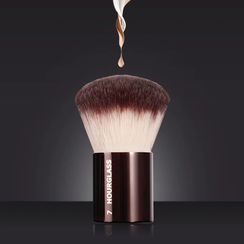 No.7 Loose Powder Makeup Finishing Brush Face Blush Highlighter Portable Bronzer Kabuki Brush Brown Metal Beauty Cosmetic Tool
No.7 Loose Powder Makeup Finishing Brush Face Blush Highlighter Portable Bronzer Kabuki Brush Brown Metal Beauty Cosmetic Tool