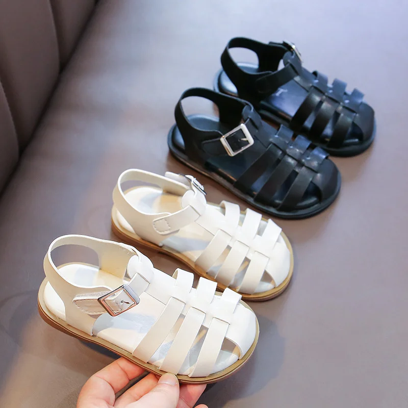 Children's hollow sandals 2021 breathable summer new girls roman shoes girls soft bottom princess shoes
Children's hollow sandals 2021 breathable summer new girls roman shoes girls soft bottom princess shoes