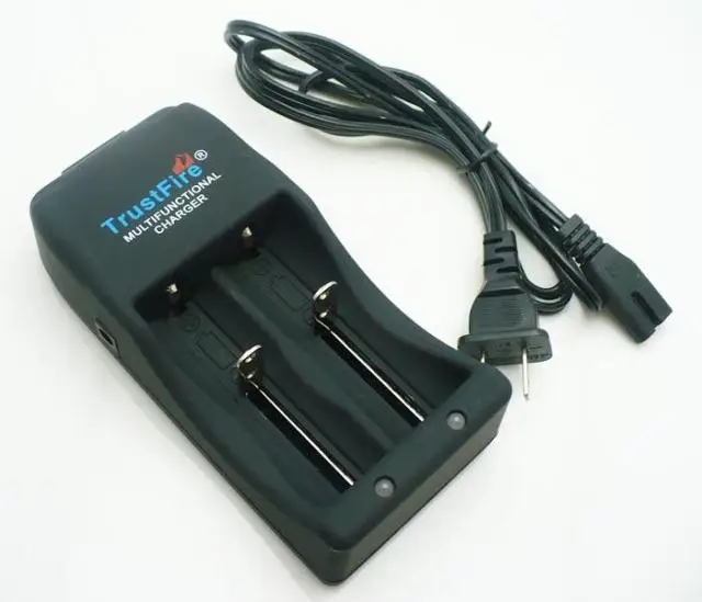 

TrustFire TR-006 Battery Charger 26650 25500 26700 18650 16340 4.2V-3.0V Li-ion Auto Stop Charging Lithium Batteries Charger