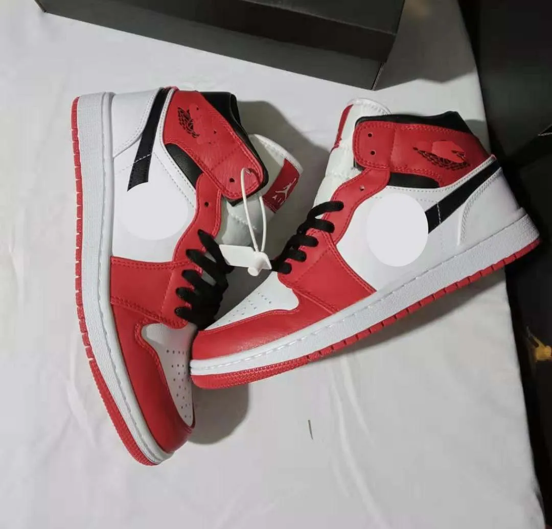 Best 1 Quality OG Game Royal Banned Shadow Bred Womens Toe Clay Green Trainers 1S Sneakers Mens Basketball Shoes 36-47
Best 1 Quality OG Game Royal Banned Shadow Bred Womens Toe Clay Green Trainers 1S Sneakers Mens Basketball Shoes 36-47