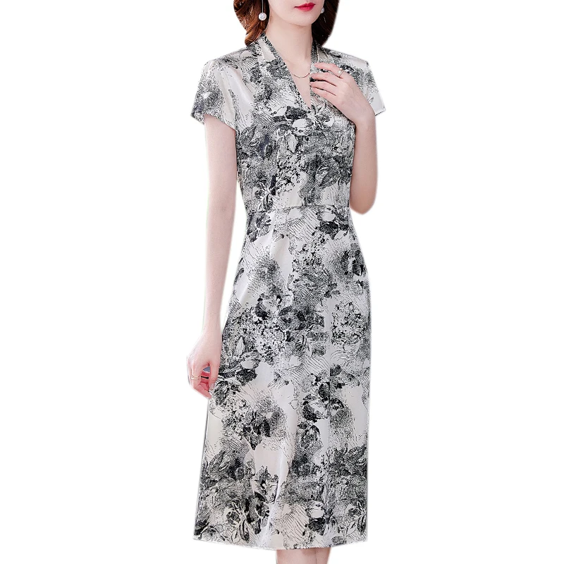 2021 Summer fashionWomen L-4XL Plus Size Satin Sundress New Casual Print Mulberry Silk Vintage Midi Dress Elegant Party Vestidos
2021 Summer fashionWomen L-4XL Plus Size Satin Sundress New Casual Print Mulberry Silk Vintage Midi Dress Elegant Party Vestidos