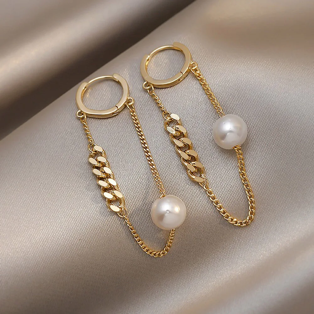 Baroque Style Earrings Fashion Chain Shape Earrings Female Temperament Jewelry Gifts Sell Like Hot Cakes Valentine's Day Gifts
Baroque Style Earrings Fashion Chain Shape Earrings Female Temperament Jewelry Gifts Sell Like Hot Cakes Valentine's Day Gifts