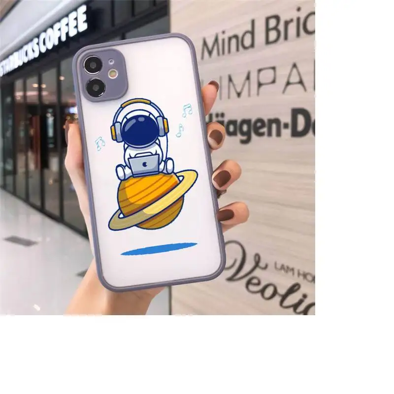 Cute Cartoon Astronaut Planet Star Phone Cases Matte transparent For Gray iPhone 12 Mini 11 Pro XR XS Max 7 8 Plus X Back Cover
Cute Cartoon Astronaut Planet Star Phone Cases Matte transparent For Gray iPhone 12 Mini 11 Pro XR XS Max 7 8 Plus X Back Cover