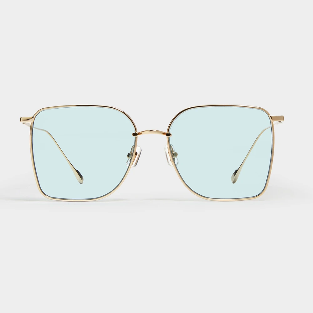 2021 GM Stylish Large Frame Fashion Sunglasses for Men and Women Unisex Titanium Frame Blue Pink Lens
2021 GM Stylish Large Frame Fashion Sunglasses for Men and Women Unisex Titanium Frame Blue Pink Lens