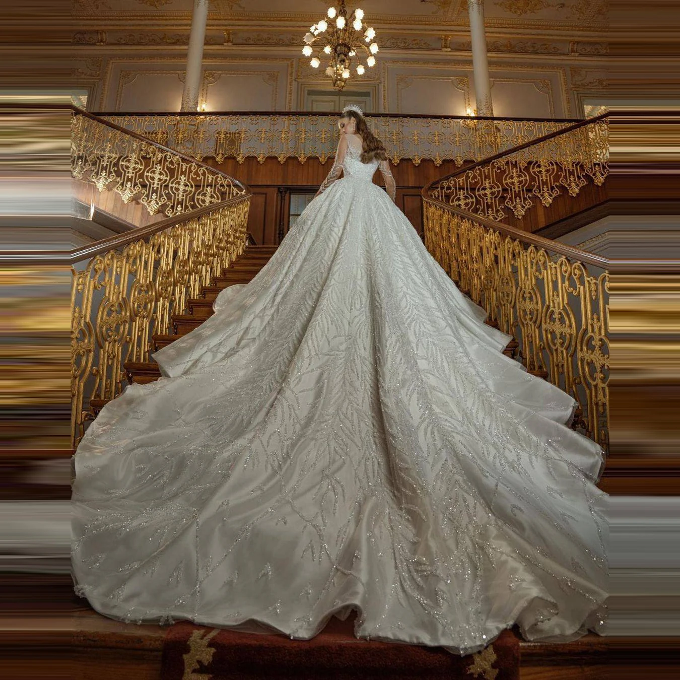 Luxury Beading Rhinestone Dubai Wedding Dress Illusion Full Sleeves Bridal Gowns With Long Train Exquisite Arabic Wedding Gown
Luxury Beading Rhinestone Dubai Wedding Dress Illusion Full Sleeves Bridal Gowns With Long Train Exquisite Arabic Wedding Gown