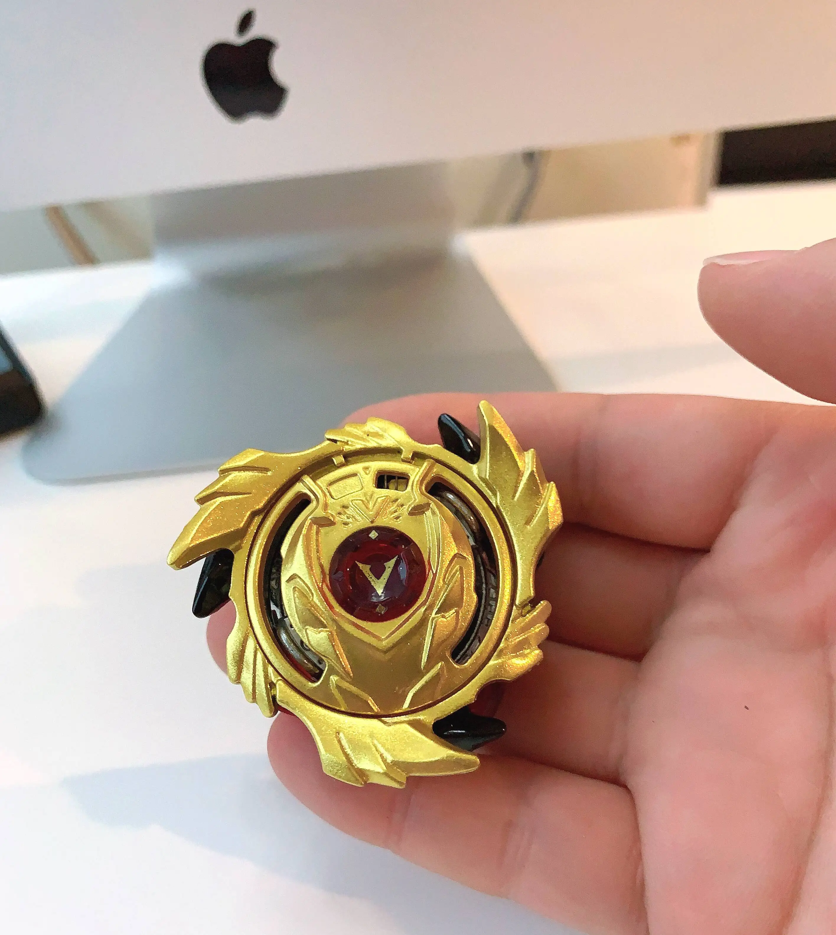 2020 Free Shipping TAKARA TOMY BEYBLADE BURST B-73 LIMITED EDITION STARTER GOD VALKRIE. 6V.Rb TW VER 
2020 Free Shipping TAKARA TOMY BEYBLADE BURST B-73 LIMITED EDITION STARTER GOD VALKRIE. 6V.Rb TW VER