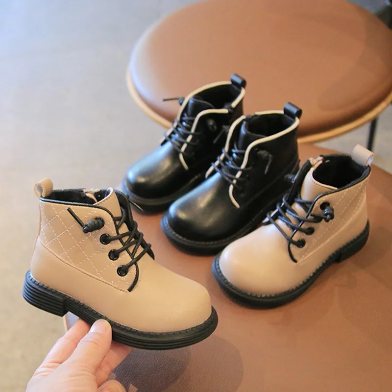 NEW Winter Shoes Kids Martin Boots Lace Up Ankle Boots Platform Leather Shoes Children Girls Casual Shoes Boys Sneakers 1-8y
NEW Winter Shoes Kids Martin Boots Lace Up Ankle Boots Platform Leather Shoes Children Girls Casual Shoes Boys Sneakers 1-8y