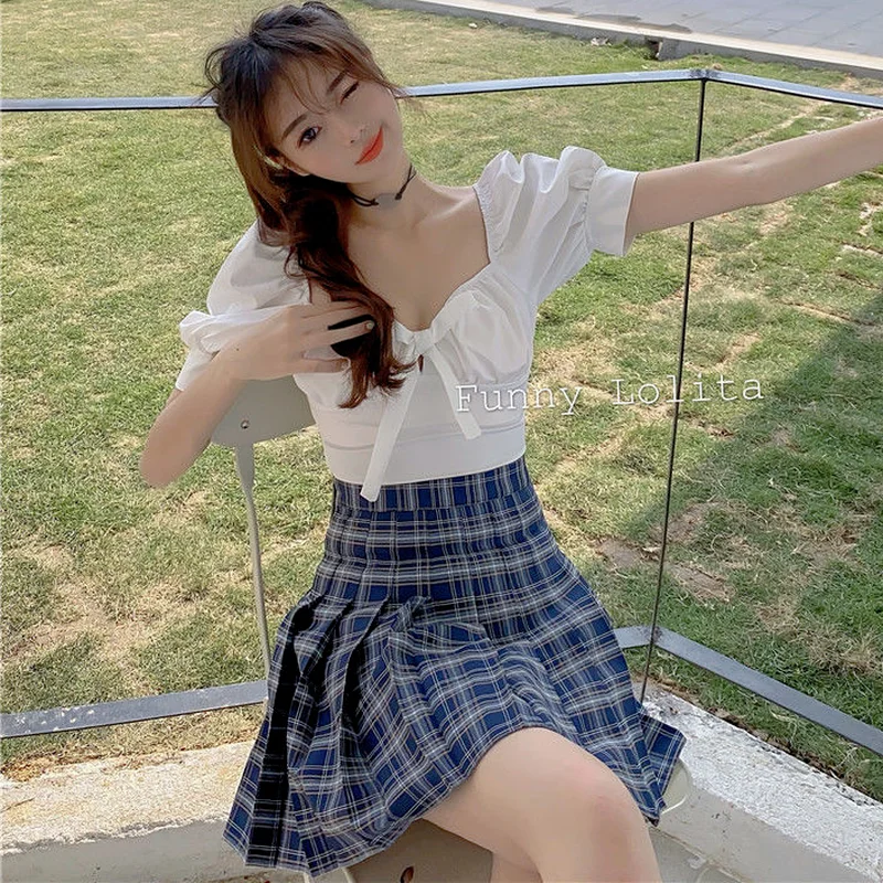 Blouses Women Solid Fashionable Bow V-Neck Short Puff Sleeve Korean Version All-match Student Chic Ladies Clothing Casual Slim
Blouses Women Solid Fashionable Bow V-Neck Short Puff Sleeve Korean Version All-match Student Chic Ladies Clothing Casual Slim