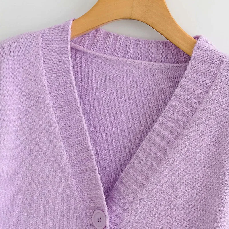 V-neck Knit Vintage Solid Color Long Sleeve Single-breasted Chic Female Cardigan Simple College Style Elegant Women's Sweater
V-neck Knit Vintage Solid Color Long Sleeve Single-breasted Chic Female Cardigan Simple College Style Elegant Women's Sweater