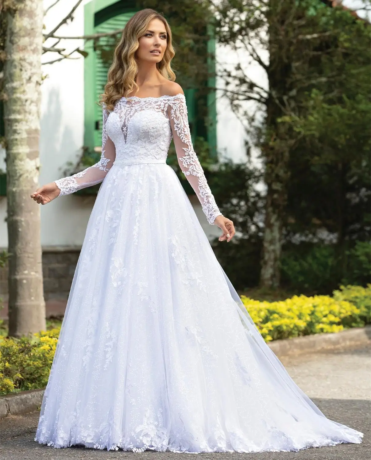 Custom Made Wedding Dresses A-line Long Sleeve Tulle Lace Beading Elegant Bridal Formal Wedding Gowns 2020 New Design HS53
Custom Made Wedding Dresses A-line Long Sleeve Tulle Lace Beading Elegant Bridal Formal Wedding Gowns 2020 New Design HS53