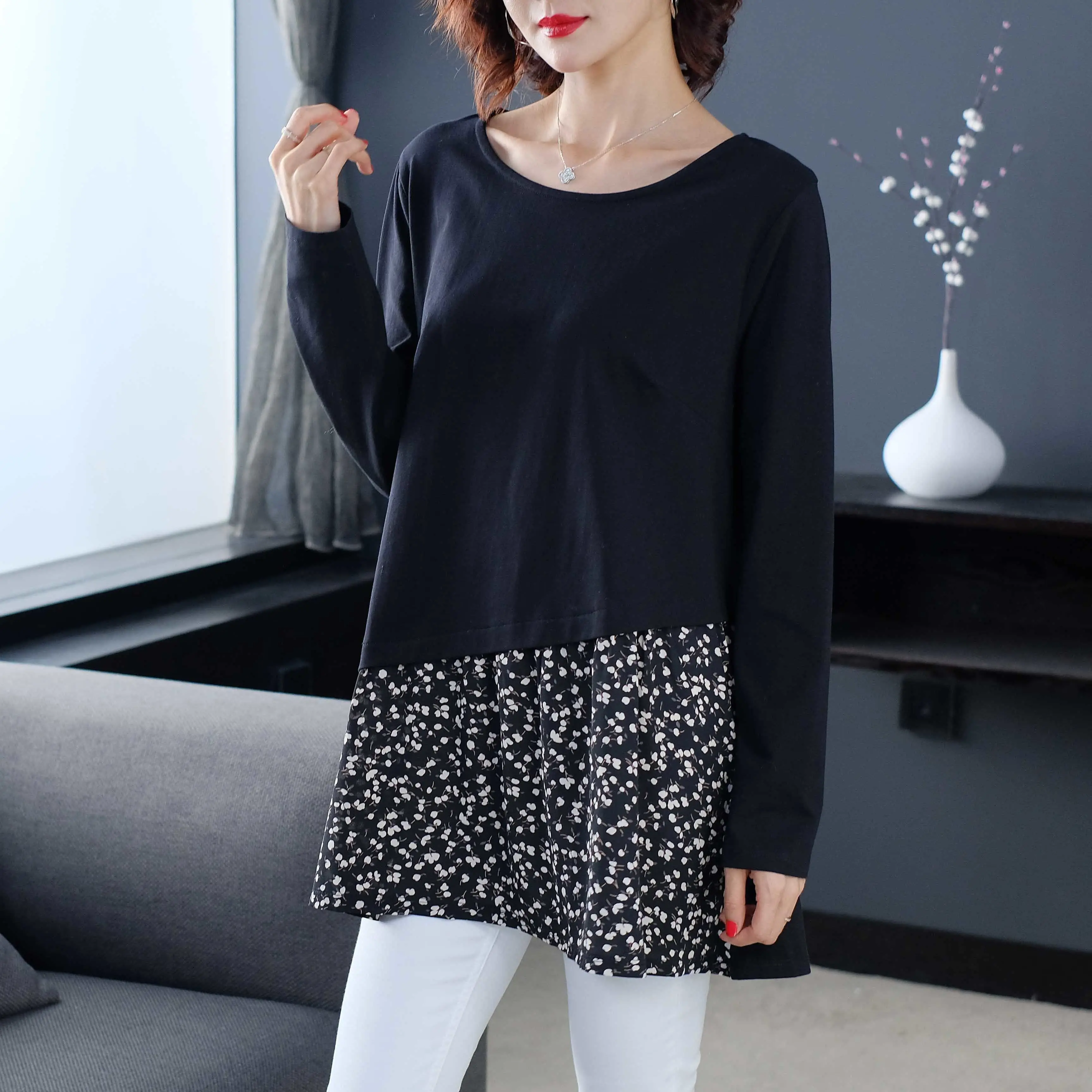 2021 New Spring Autumn Women Classic Fashion Blouse Female Plus Size Xl-6xl Loose Polka Dot Lady Simple Style Tops Shirts Q77
2021 New Spring Autumn Women Classic Fashion Blouse Female Plus Size Xl-6xl Loose Polka Dot Lady Simple Style Tops Shirts Q77