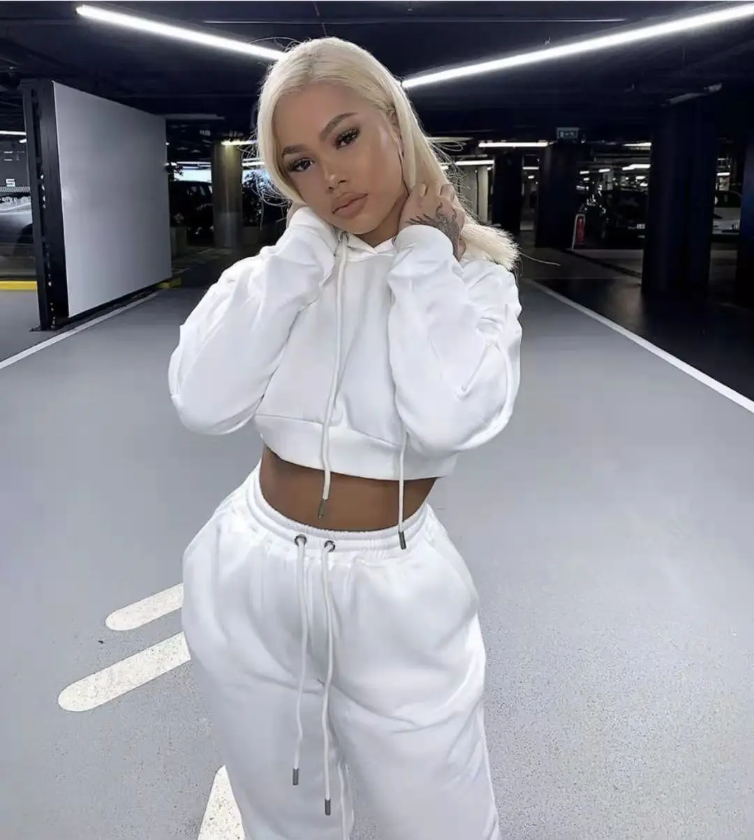 SONDR New 2021 Women's Suit Spring And Autumn Women's Sportswear Hoodie And Pants Leisure Sportswear 2-Piece Set Quality Upgrade
SONDR New 2021 Women's Suit Spring And Autumn Women's Sportswear Hoodie And Pants Leisure Sportswear 2-Piece Set Quality Upgrade