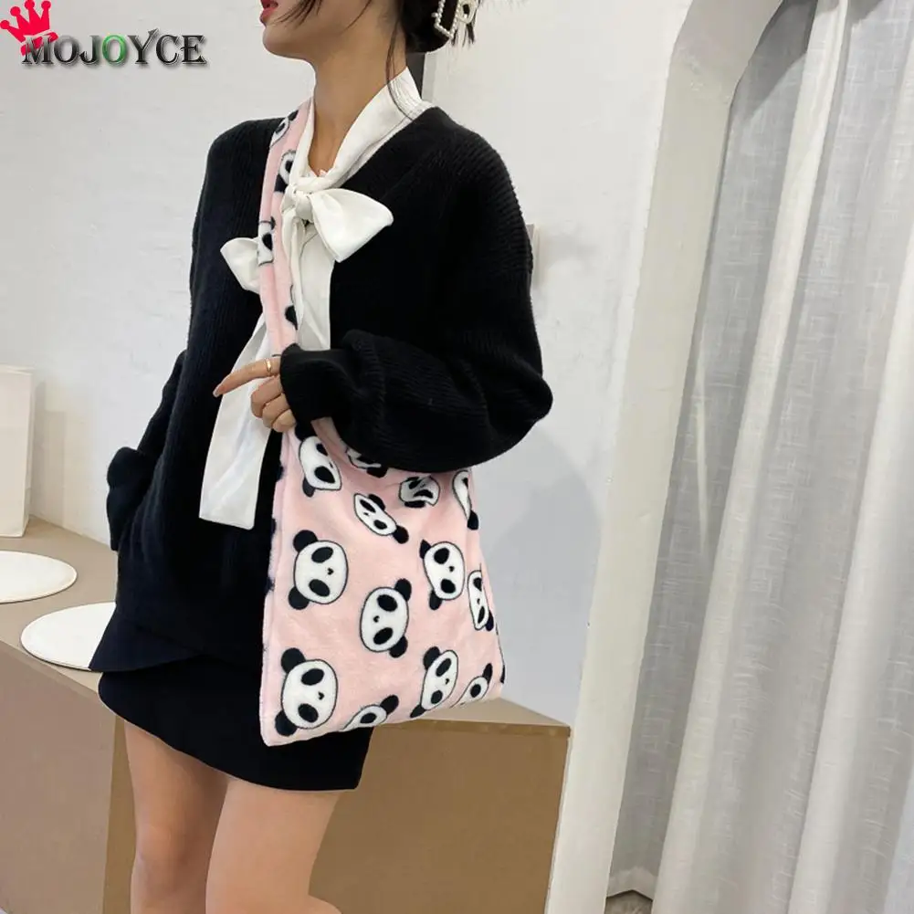 Winter New Fashion Shoulder Bag Female Plush Messenger Bag Soft Warm Fur Bag Crossbody Bag Animal Handbag Women 2020
Winter New Fashion Shoulder Bag Female Plush Messenger Bag Soft Warm Fur Bag Crossbody Bag Animal Handbag Women 2020