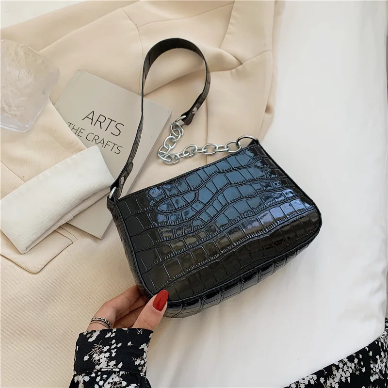 New Crocodile Pattern Handbags Fashion PU Leather Women's Shoulder Bag 2021 Luxury Texture Chain Lock Messenger Bag Wholesale
New Crocodile Pattern Handbags Fashion PU Leather Women's Shoulder Bag 2021 Luxury Texture Chain Lock Messenger Bag Wholesale