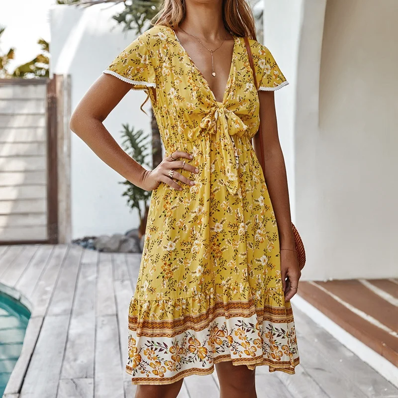 Deep V-neck Sexy Women Beach Mini Dress Summer Boho Vacation Lady Outerwear Floral Print Sweet Girls Dresses
Deep V-neck Sexy Women Beach Mini Dress Summer Boho Vacation Lady Outerwear Floral Print Sweet Girls Dresses