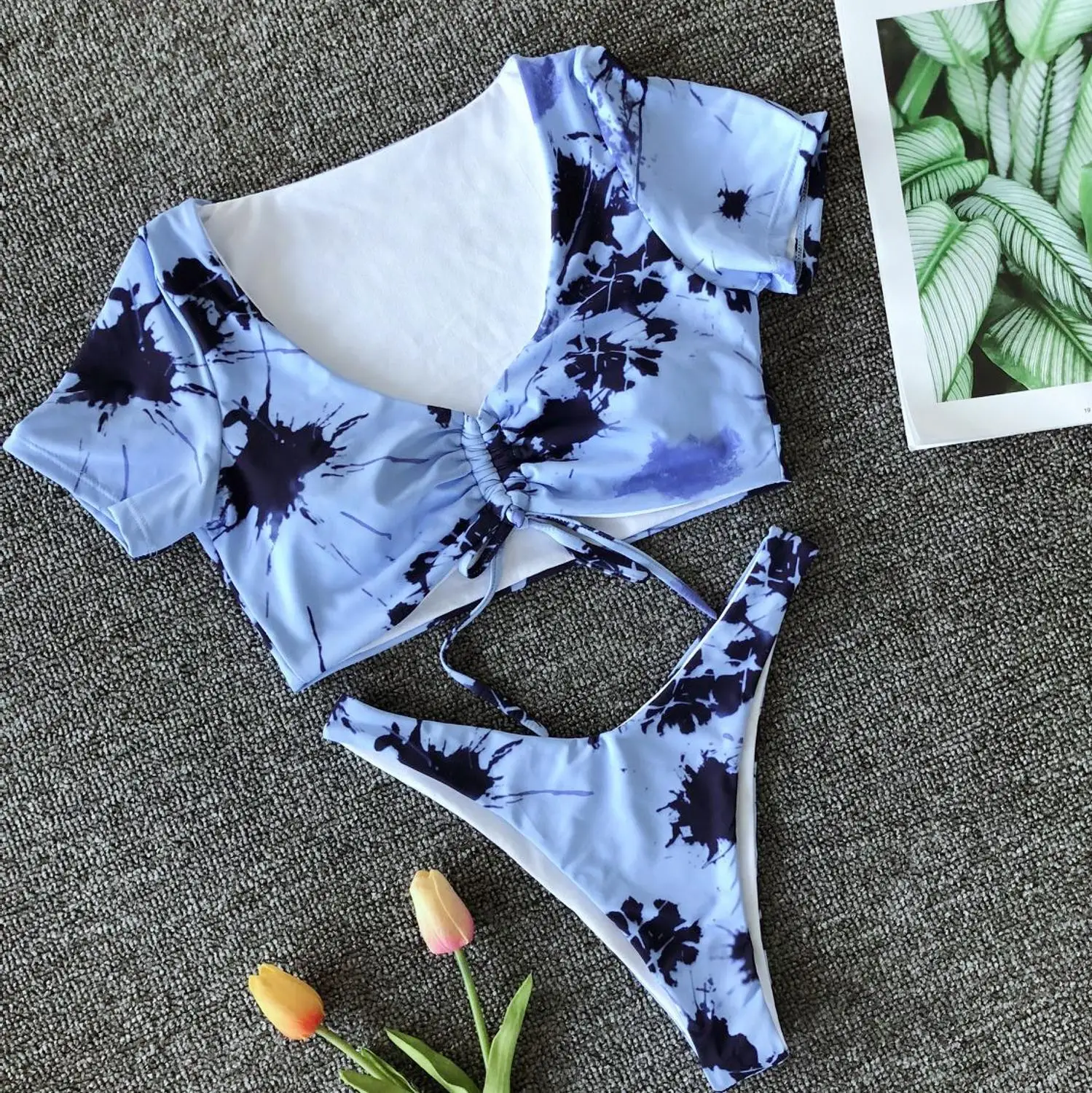 Sexy Two Pieces Dyeing Short Sleeve Drawstring Bikini Set Retro Push Up Strappy Swimsuit Beachwear
Sexy Two Pieces Dyeing Short Sleeve Drawstring Bikini Set Retro Push Up Strappy Swimsuit Beachwear