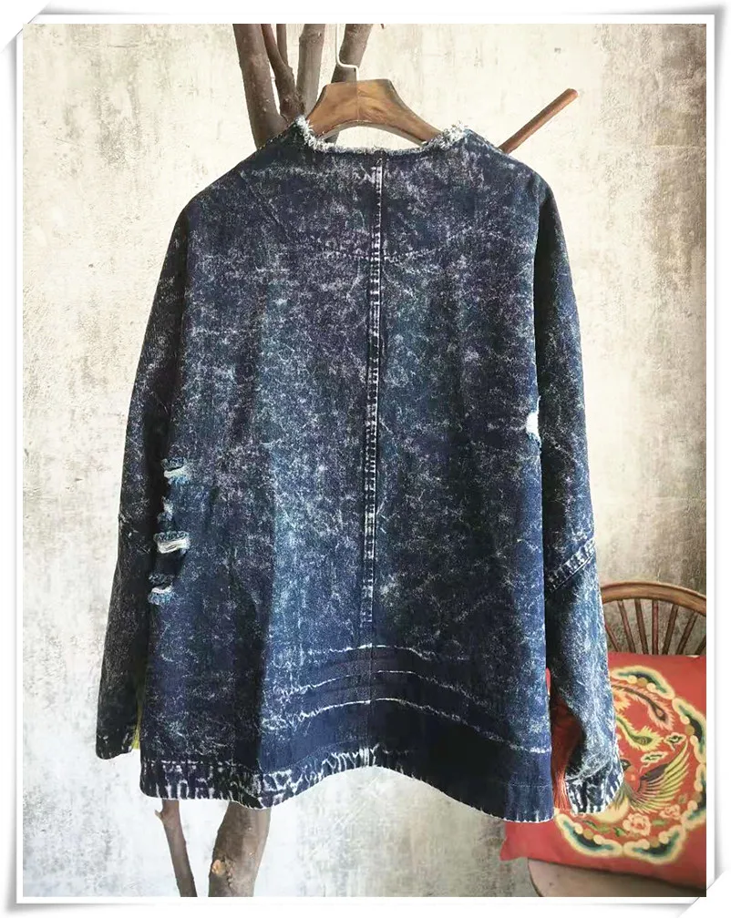 QING MO Women Denim Coat 2021 Women Knitted Patchwork Coat Female Batwing Sleeve Coat Vintage Style ZQY6924
QING MO Women Denim Coat 2021 Women Knitted Patchwork Coat Female Batwing Sleeve Coat Vintage Style ZQY6924