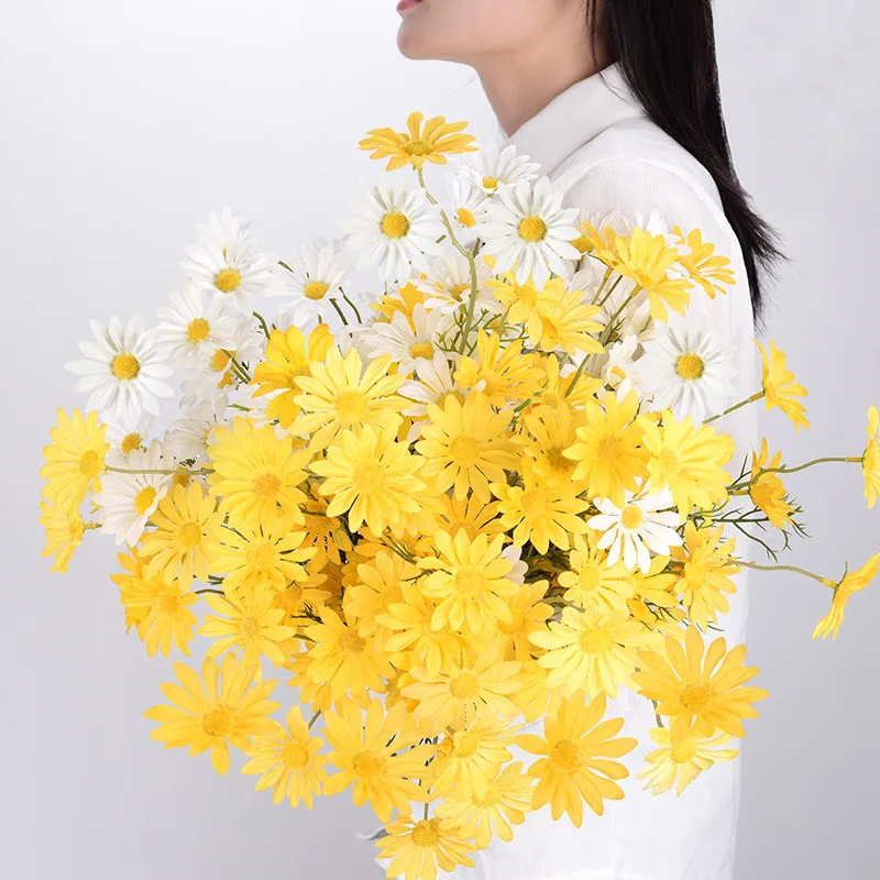 2pcs 5 Heads of Dutch Chrysanthemum Simulation Daisy Cosmos Home Photography Decoration Chamomile Simulation Flower
2pcs 5 Heads of Dutch Chrysanthemum Simulation Daisy Cosmos Home Photography Decoration Chamomile Simulation Flower