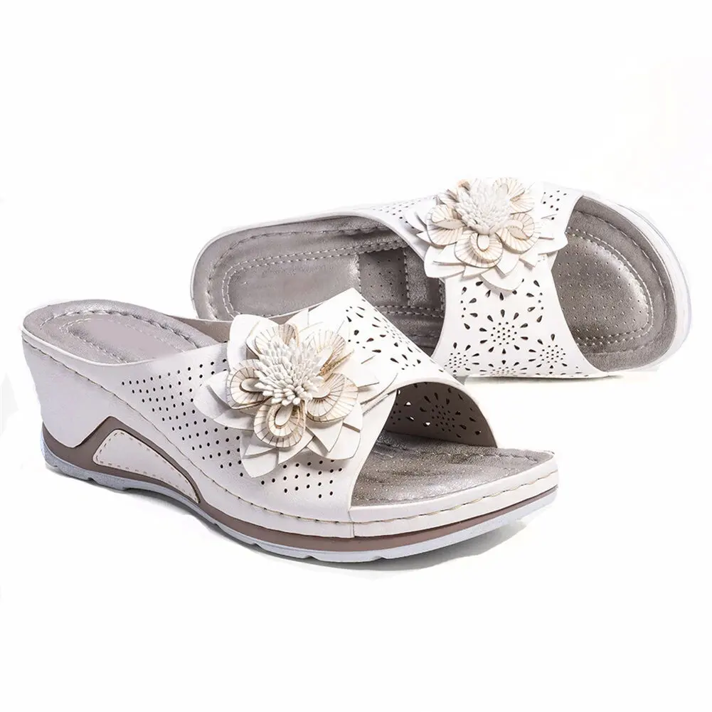 Women Sandals Soft Heels Summer Sandals With Wedges Shoes Women Flower Slippers Casual Platform Shoes Plus Size Zapatos Mujer
Women Sandals Soft Heels Summer Sandals With Wedges Shoes Women Flower Slippers Casual Platform Shoes Plus Size Zapatos Mujer