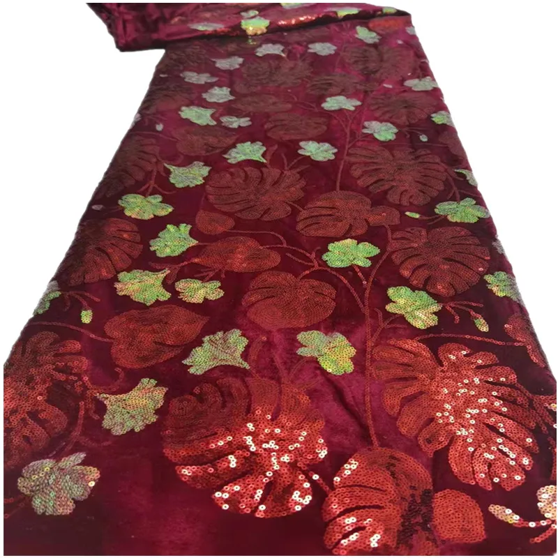 5 yards nigerian sequins velvet lace fabric 2021 high quality embroidery African French velvet fabrics for party dresses CD31254
5 yards nigerian sequins velvet lace fabric 2021 high quality embroidery African French velvet fabrics for party dresses CD31254