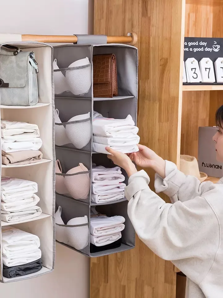 4 Grids Double-sided Underwear Sorting Hanging Storage Bag Multifunction Socks Bra Rack Hang Storage Wardrobe organizer
4 Grids Double-sided Underwear Sorting Hanging Storage Bag Multifunction Socks Bra Rack Hang Storage Wardrobe organizer