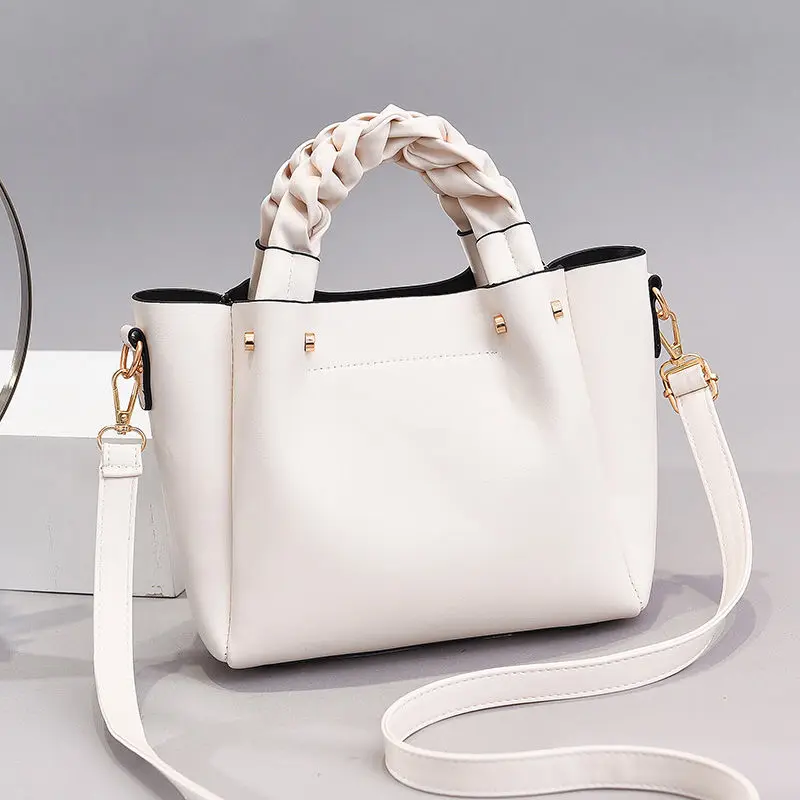 Women Casual Tote Bags 2020 Female Handbag Large Big Shoulder Bag for Women Tote Ladies Vintage Leather Crossbody Bag Sac A Dos
Women Casual Tote Bags 2020 Female Handbag Large Big Shoulder Bag for Women Tote Ladies Vintage Leather Crossbody Bag Sac A Dos