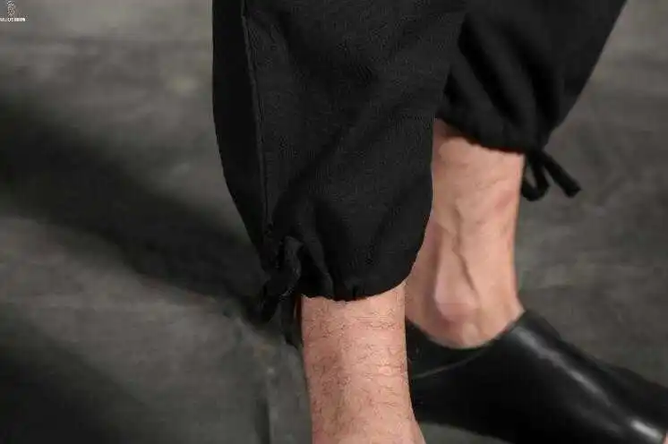 Nieuwe zomer stijl mannen persoonlijkheid katoen losse Jogger harembroek haar stylist elastische taille linnen Grote vork broek
Nieuwe zomer stijl mannen persoonlijkheid katoen losse Jogger harembroek haar stylist elastische taille linnen Grote vork broek