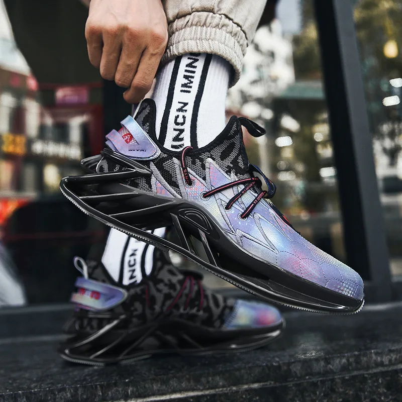 Fashionable, breathable, fashionable and reflective flying woven basketball shoes
Fashionable, breathable, fashionable and reflective flying woven basketball shoes