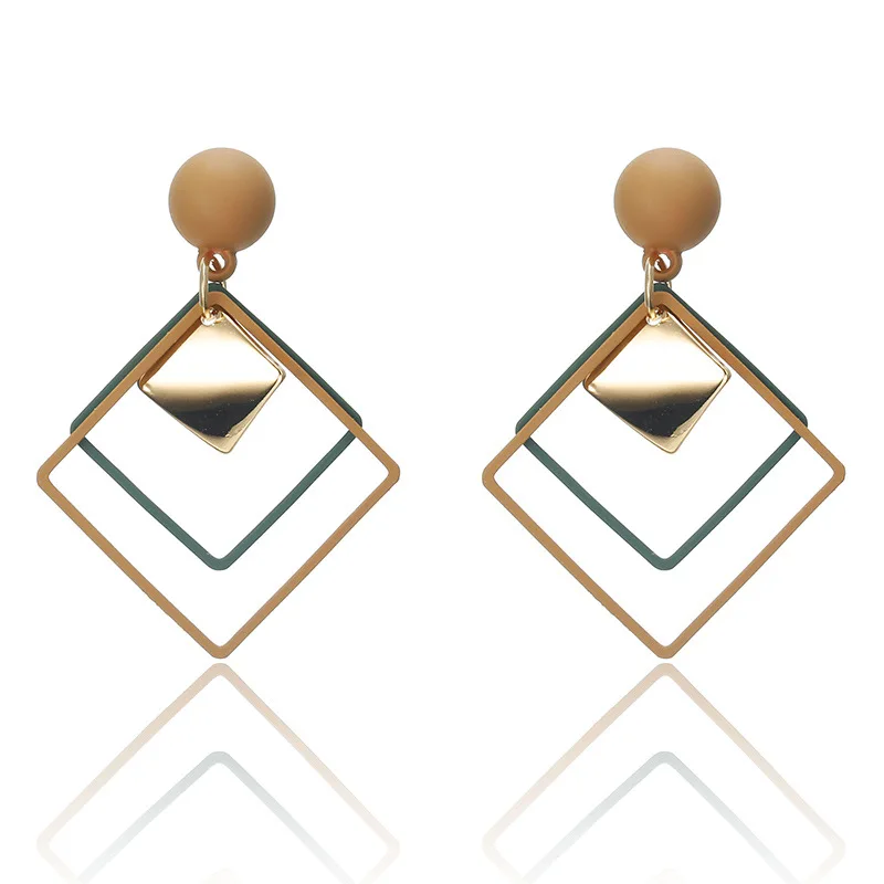 Stylish Geometric Alloy Earrings Pendant Temperament Personality Style Joker Simple Web Celebrity Big Earrings
Stylish Geometric Alloy Earrings Pendant Temperament Personality Style Joker Simple Web Celebrity Big Earrings