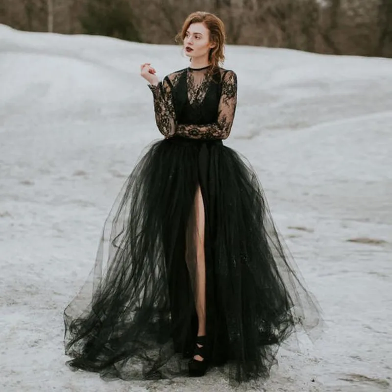 Vintage Gothic Black Wedding Dress Jewel Neck Illusion Long Sleeves Lace Top Criss Cross Back Tulle Skirt Halloween Bride Gown
Vintage Gothic Black Wedding Dress Jewel Neck Illusion Long Sleeves Lace Top Criss Cross Back Tulle Skirt Halloween Bride Gown