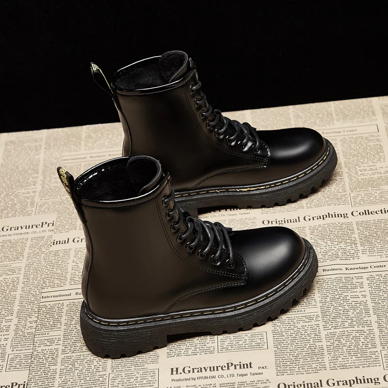 Martin Boots Women's British Style 2020 Autumn/winter Black Plus Velvet Thick-soled Short Boots Motorcycle Boots Outdoor Boot 
Martin Boots Women's British Style 2020 Autumn/winter Black Plus Velvet Thick-soled Short Boots Motorcycle Boots Outdoor Boot