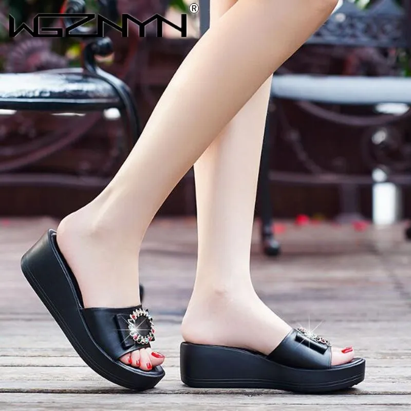 2021 New Summer Women's Fashion Color diamond Slippers Women; Open-toed Slippers Light Wedge Buckle Flat Heel Women's Shoes
2021 New Summer Women's Fashion Color diamond Slippers Women; Open-toed Slippers Light Wedge Buckle Flat Heel Women's Shoes
