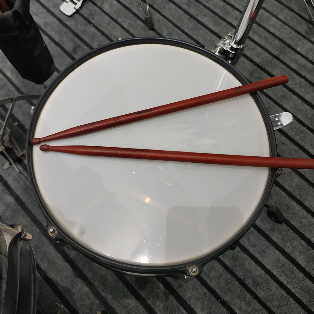 Mahogany Drumstick Drumstick Red Wood Drum Kit Jazz Drum Accessories Musical Instrument Parts
Mahogany Drumstick Drumstick Red Wood Drum Kit Jazz Drum Accessories Musical Instrument Parts