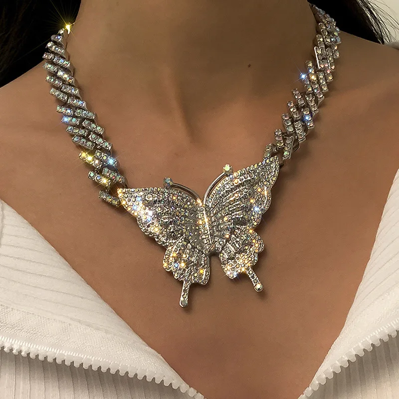 Cosysail Shiny Iced out Miami Cuban Link Chain Necklace Hip hop Women Big Rhinestone Crystal Butterfly Pendant Necklace Jewelry
Cosysail Shiny Iced out Miami Cuban Link Chain Necklace Hip hop Women Big Rhinestone Crystal Butterfly Pendant Necklace Jewelry