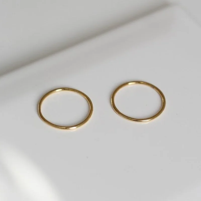 Clasic round rings for women 925 sterling silver minimalist cocktail ring trendy thin circle lady finger accessory fine jewelry
Clasic round rings for women 925 sterling silver minimalist cocktail ring trendy thin circle lady finger accessory fine jewelry