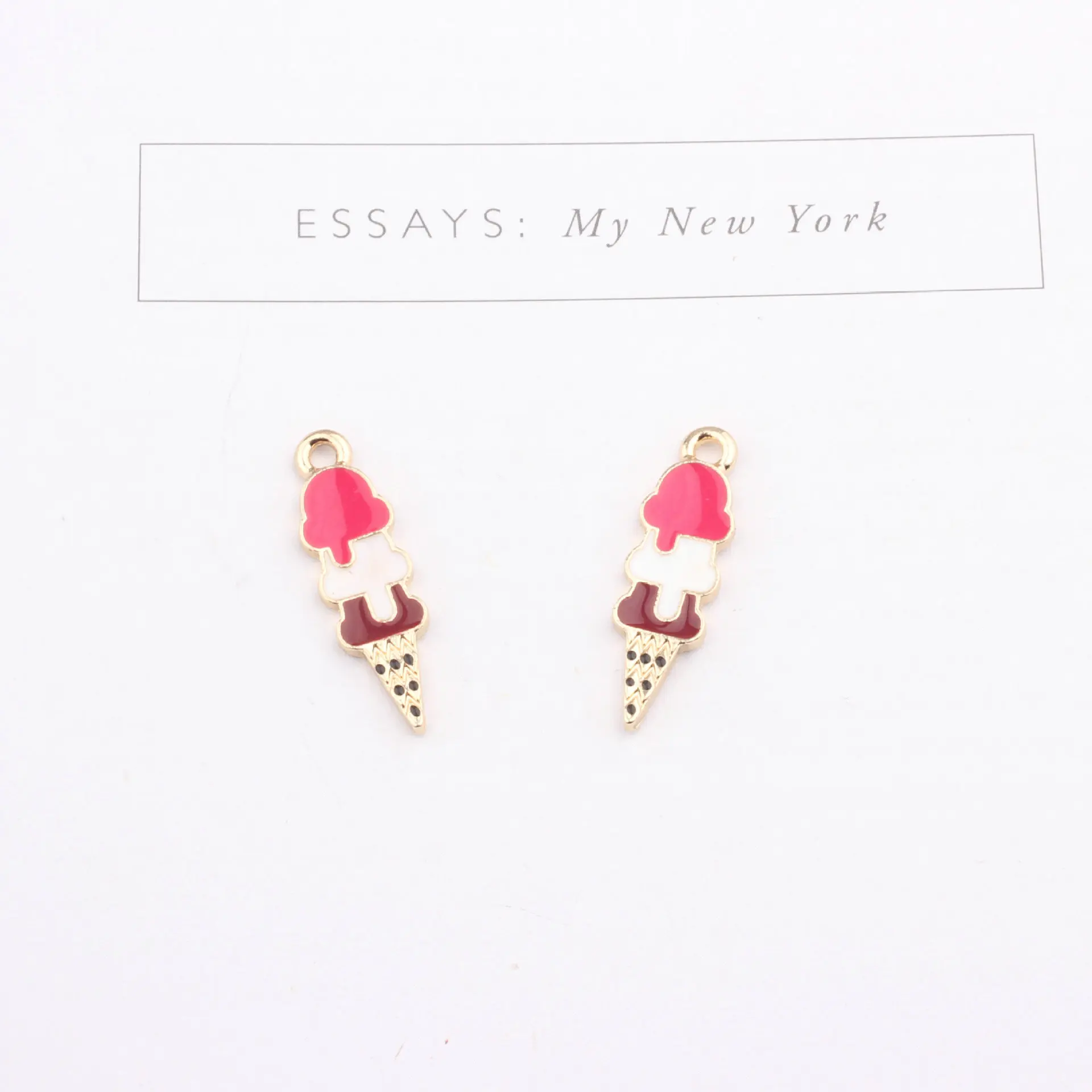 20 Pieces Fashion Jewelry Cute Ice Cream Shape Charms Gold Color Tone Oil Drop Enamel Charm Pendants for Jewelry Making
20 Pieces Fashion Jewelry Cute Ice Cream Shape Charms Gold Color Tone Oil Drop Enamel Charm Pendants for Jewelry Making