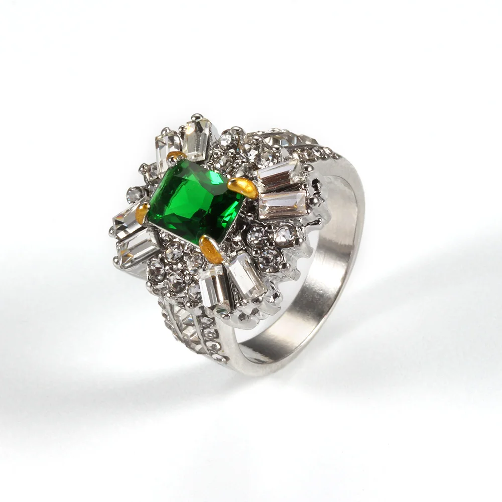 Vintage Jewelry Square Green Stone Anniversasry Rings For Women Luxury Pave Crystal Ring Engagement Gift Ring Accessories
Vintage Jewelry Square Green Stone Anniversasry Rings For Women Luxury Pave Crystal Ring Engagement Gift Ring Accessories