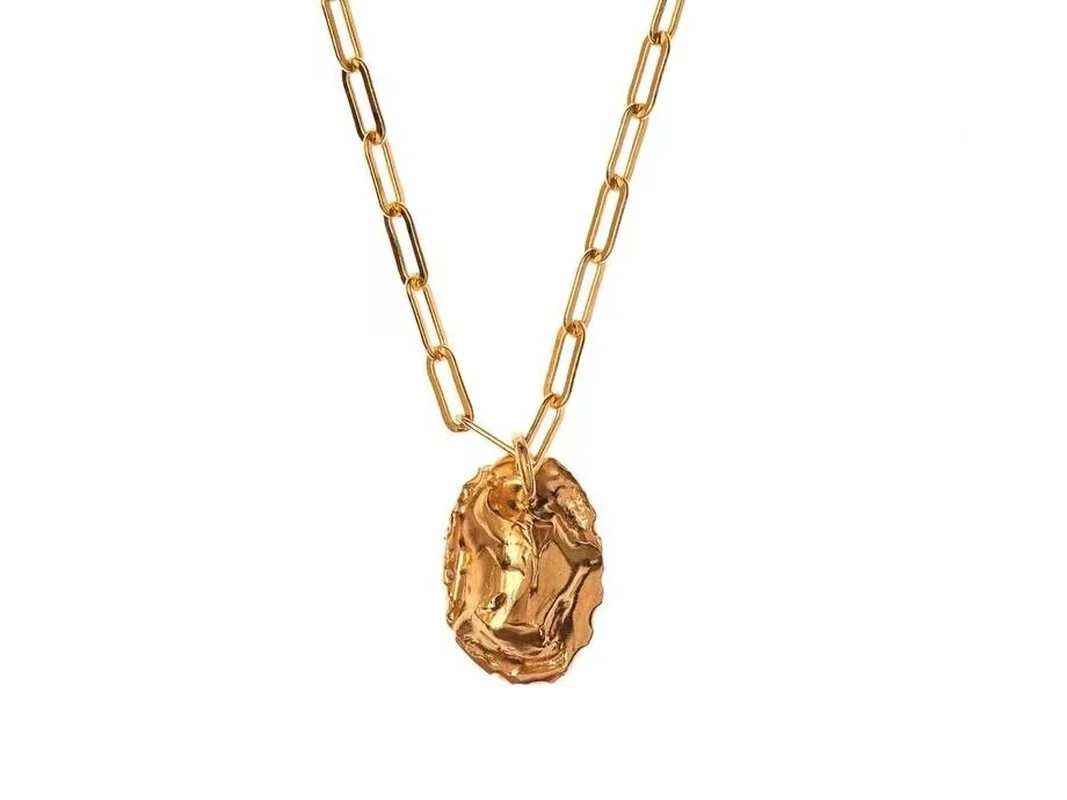 Ожерелье с овальной монеткой в европейском и американском ретро-стиле 
Ожерелье с овальной монеткой в европейском и американском ретро-стиле