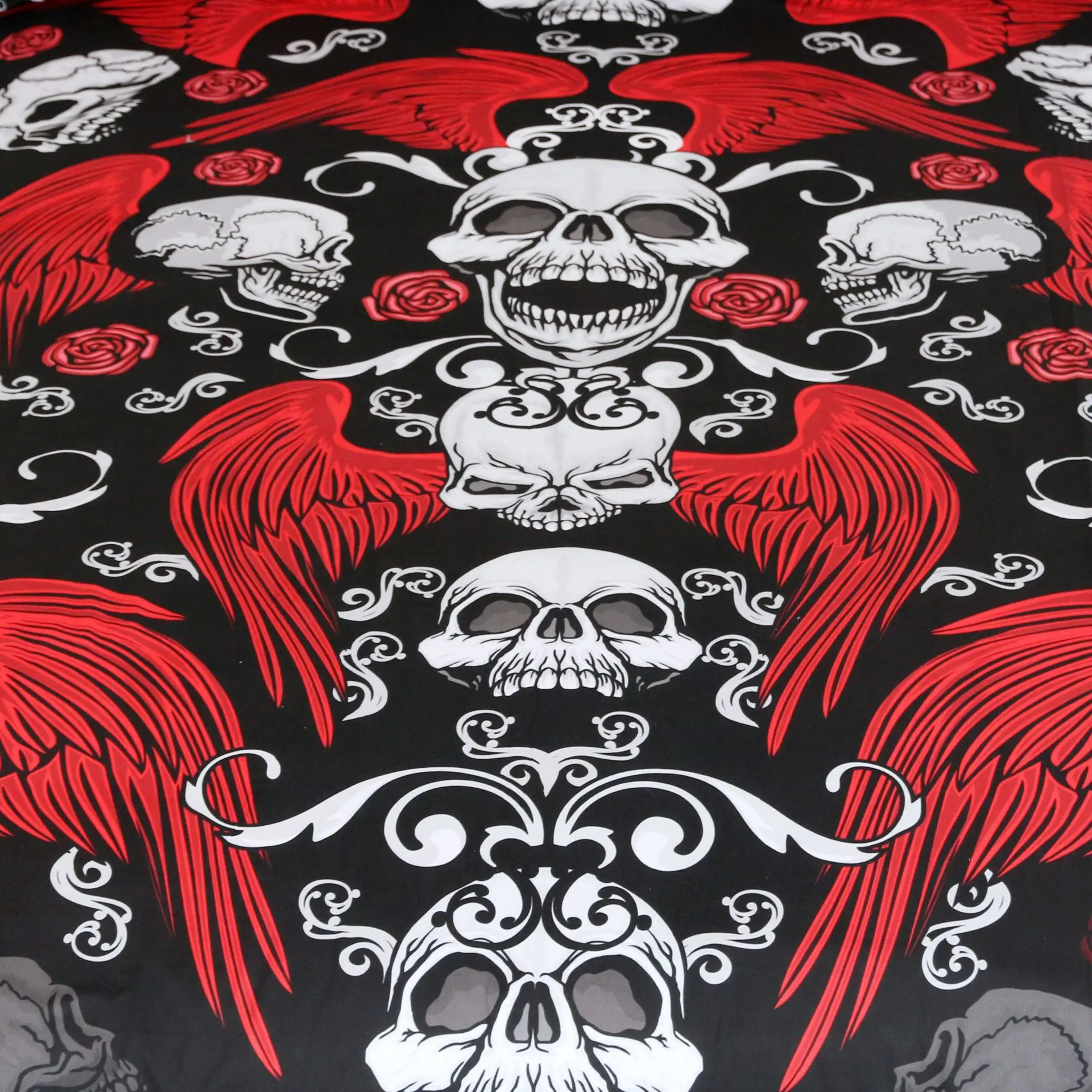 Red Winged Skull Pattern Home Textile Quilt Cover with 2 Pillowcase 3D Printing Fashion Bedding 3 Pcs Set and Sheet
Red Winged Skull Pattern Home Textile Quilt Cover with 2 Pillowcase 3D Printing Fashion Bedding 3 Pcs Set and Sheet