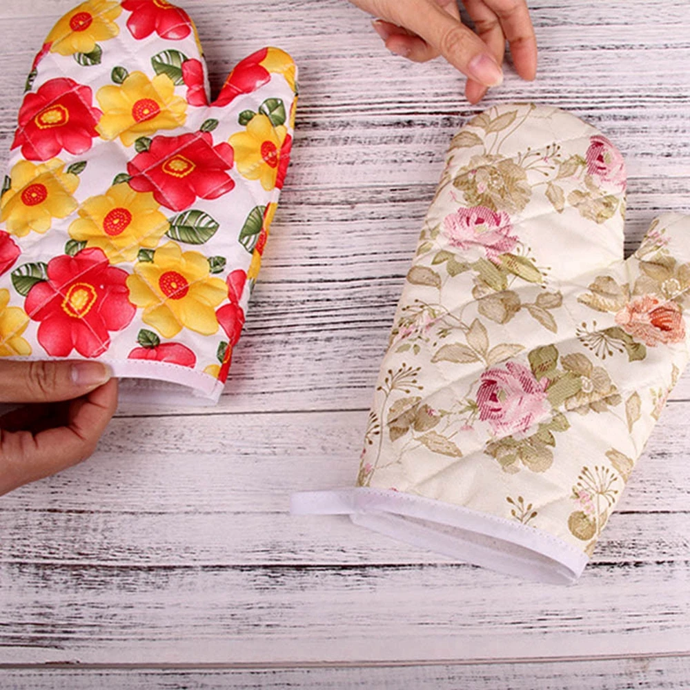 Microwave Oven Glove Heat Insulation Gloves Heat Resistant BBQ Glove Kitchen Oven Grill Bake Gloves Mitten Household Baking Tool
Microwave Oven Glove Heat Insulation Gloves Heat Resistant BBQ Glove Kitchen Oven Grill Bake Gloves Mitten Household Baking Tool