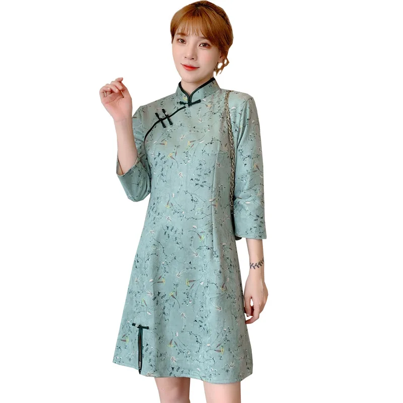 Chinese Style Improved Skirt Early Autumn New Graceful Intellectual Small Floral Suede Long Sleeve Retro Cheongsam
Chinese Style Improved Skirt Early Autumn New Graceful Intellectual Small Floral Suede Long Sleeve Retro Cheongsam